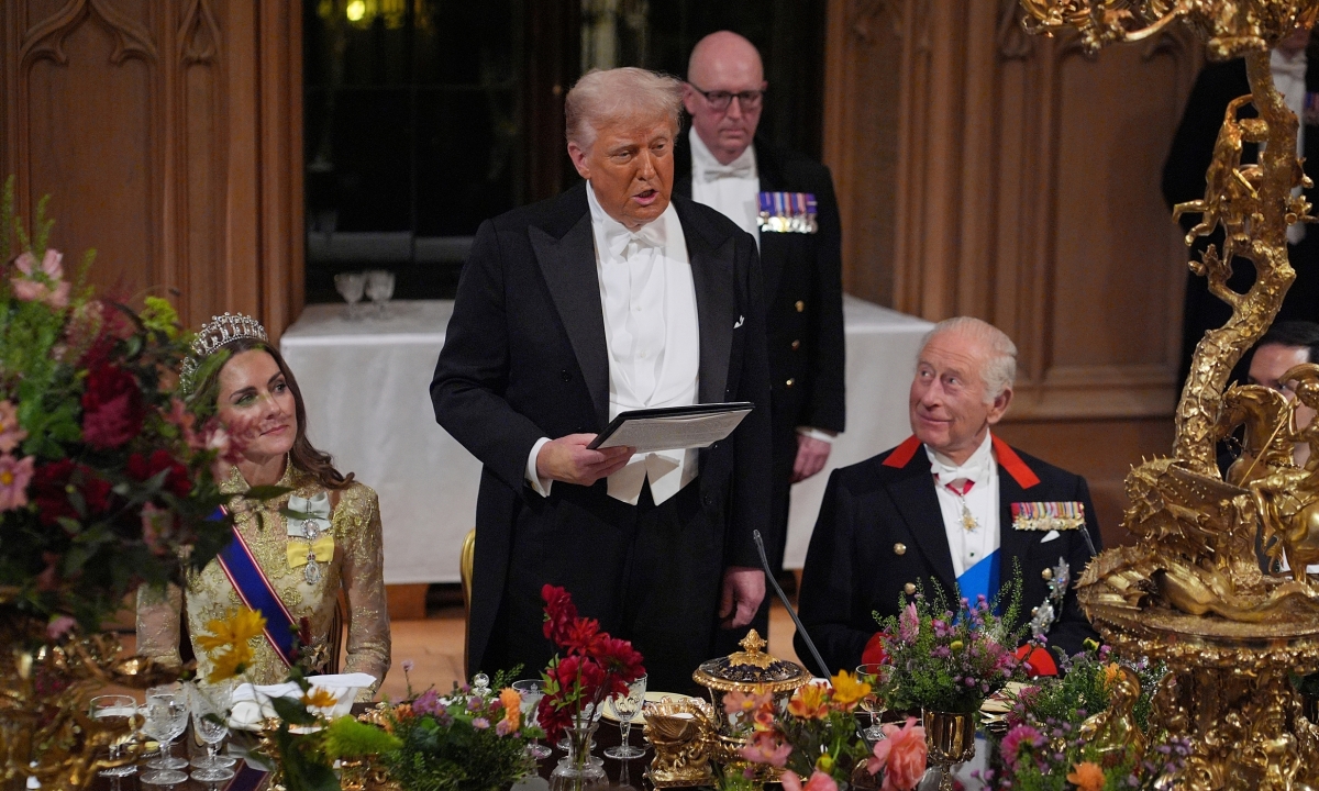 Quốc yến hoàng gia Anh chiêu đãi ông Trump