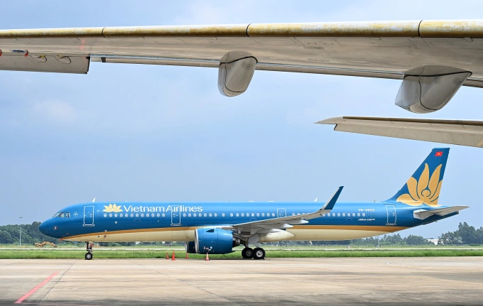Máy bay Vietnam Airlines tại sân bay Tân Sơn Nhất. Ảnh: Giang Huy