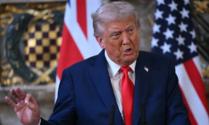Tổng thống Mỹ Donald Trump tại cuộc họp báo chung với Thủ tướng Anh Keir Starmer ở Chequers hôm 18/9. Ảnh: AFP