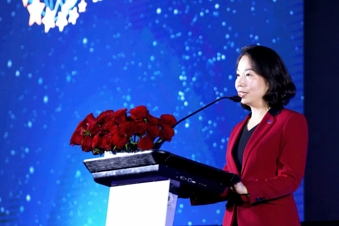 Bà Lê Quang Thục Quỳnh, Tổng giám đốc VUS chia sẻ về định hướng đầu tư. Ảnh: VUS
