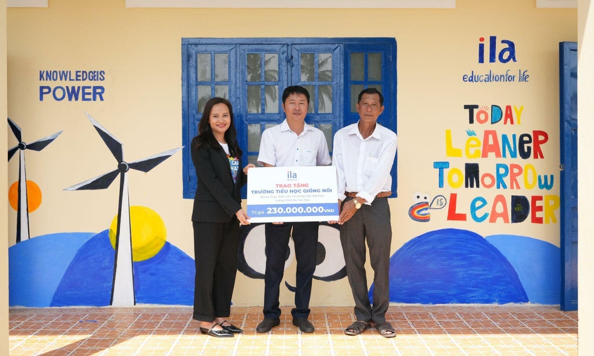 Cải tạo phòng học cho học trò miền Tây
