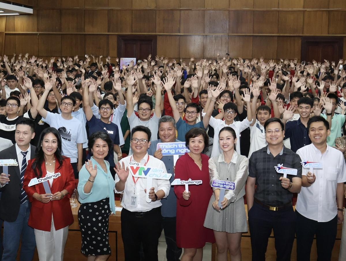 Gần 4.000 sinh viên tham gia Unitour 'A.I thực chiến'