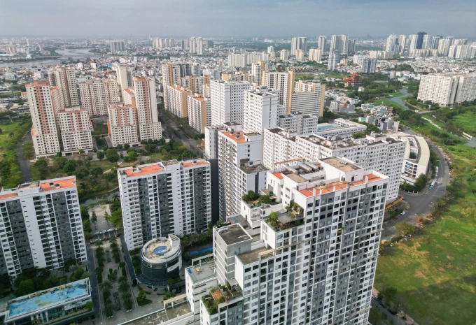 Bất động sản khu đông TP HCM với các dự án chung cư. Ảnh Quỳnh Trần