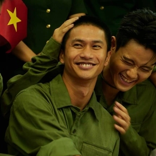 Còn gì đẹp hơn - Nguyễn Hùng