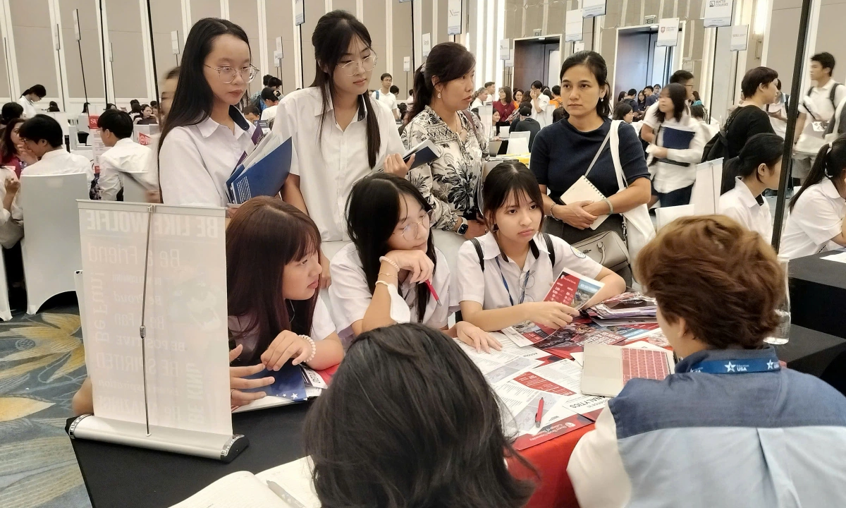 Đại sứ Mỹ: Chính sách visa du học cơ bản không thay đổi