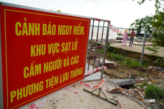 Khu vực sạt lở bờ sông Tiền thuộc phường Cao Lãnh, tỉnh Đồng Tháp. Ảnh: Ngọc Tài