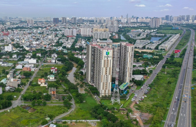 Bất động sản khu Đông TP HCM, với các căn hộ chung cư. Ảnh: Quỳnh Trần