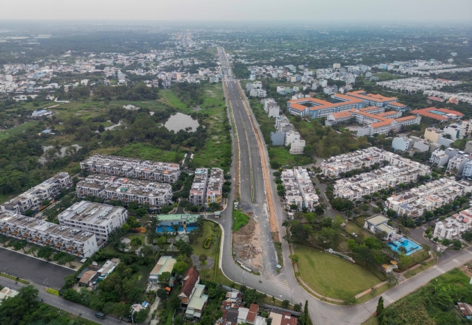 Bất động sản khu Tây TP HCM với các khu đất nền, chung cư, nhà phố. Ảnh: Quỳnh Trần