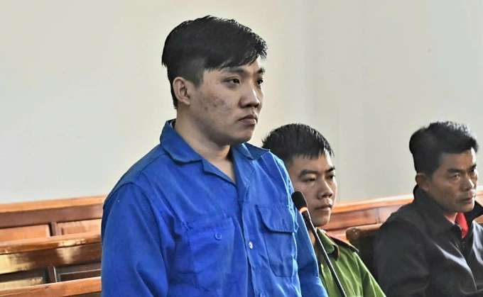 Tân tại phiên tòa sáng nay. Ảnh: Thái Hà