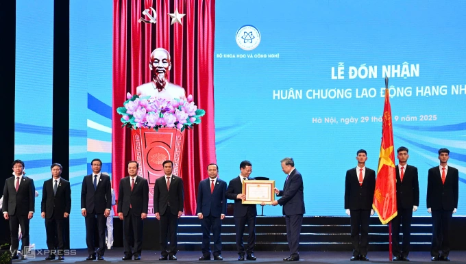Lễ đón nhận Huân chương Lao động Hạng nhất của Bộ Khoa học và Công nghệ, ngày 29/9/2025. Ảnh: Giang Huy