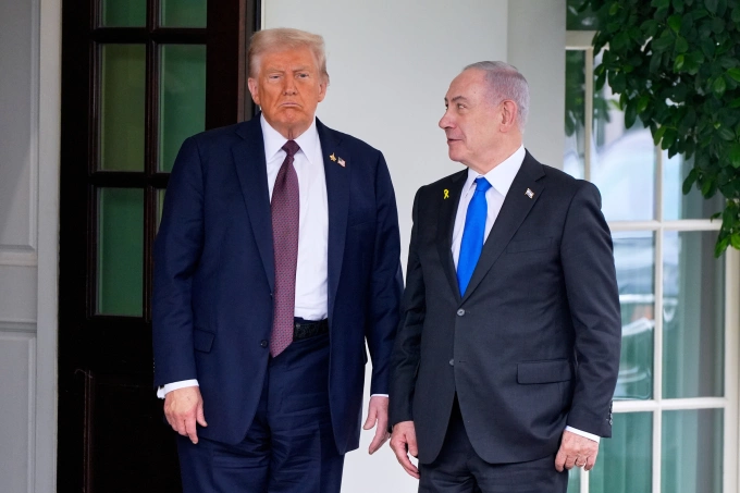 Tổng thống Mỹ Donald Trump (trái) và Thủ tướng Israel Benjamin Netanyahu tại Nhà Trắng ngày 29/9. Ảnh: AP