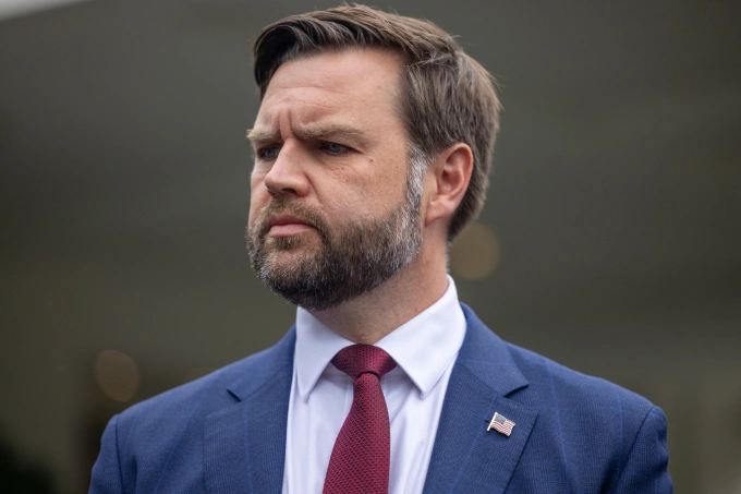 Phó tổng thống Mỹ JD Vance phát biểu sau cuộc đàm phán ngày 29/9 ở Nhà Trắng. Ảnh: AFP