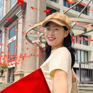 Phương Phương (emmersweet)