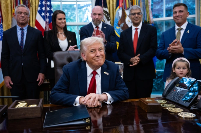 Tổng thống Mỹ Donald Trump dự sự kiện tại Phòng Bầu dục ngày 30/9. Ảnh: Reuters