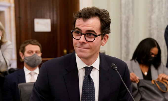 Adam Mosseri điều trần tại quốc hội Mỹ cuối năm 2021. Ảnh: Reuters