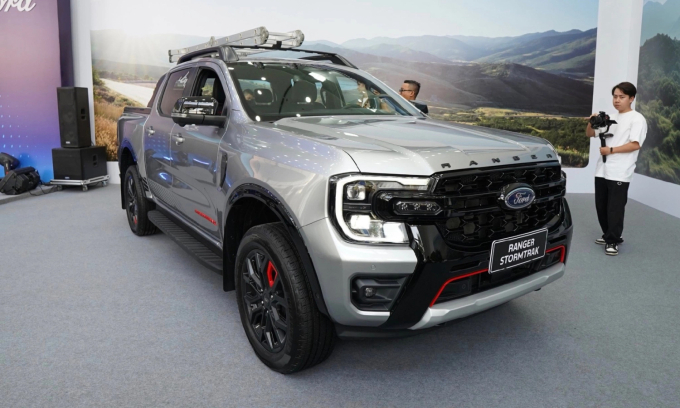 Ranger bản Stormtrak tại một đại lý ở TP HCM. Ảnh: Phạm Trung