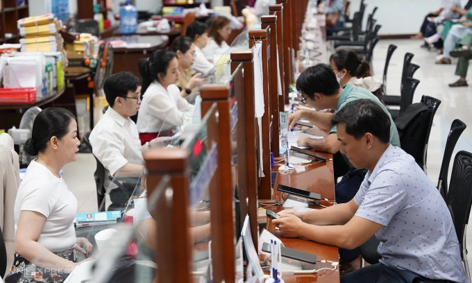 Công chức Đà Nẵng làm việc tại Trung tâm hành chính Đà Nẵng/tháng 5/2024. Ảnh: Nguyễn Đông