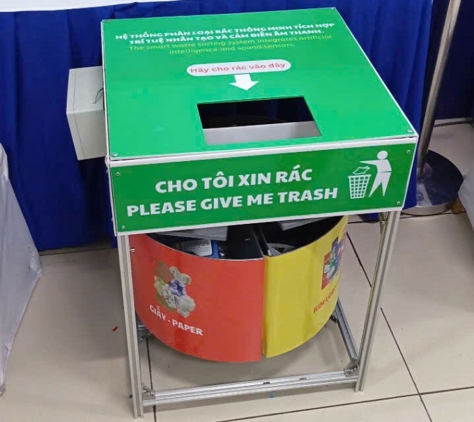 Sản phẩm phân loại rác của nhóm học sinh THPT Nguyễn Siêu, Hưng Yên, bị phản ánh giống một dự án nước ngoài, tháng 3/2025. Ảnh chụp màn hình