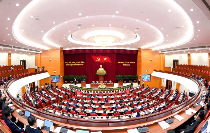Phiên khai mạc hội nghị Trung ương 13, sáng 6/10. Ảnh: Gia Hân