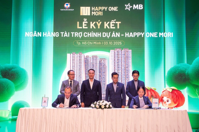 MB Bank ký hợp tác tài trợ chính dự án Happy One Mori. Ảnh: Vạn Xuân Group