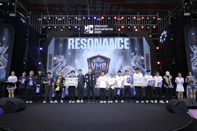 trận chung kết tổng của giải đấu thể thao điện tử Vietnam MLBB Championship - VMC Spring 2025 diễn ra với màn đối đầu của hai đội tuyển Legion Esports và RLG Vietnam.