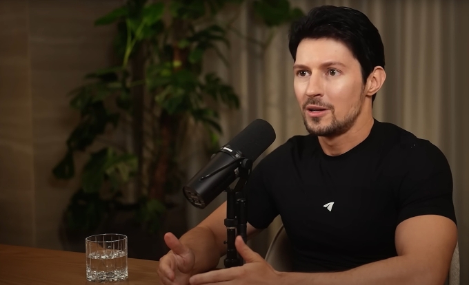 Pavel Durov, CEO Telegram, trong buổi trò chuyện trên podcast tuần trước. Ảnh: Youtube/Lex Fridman