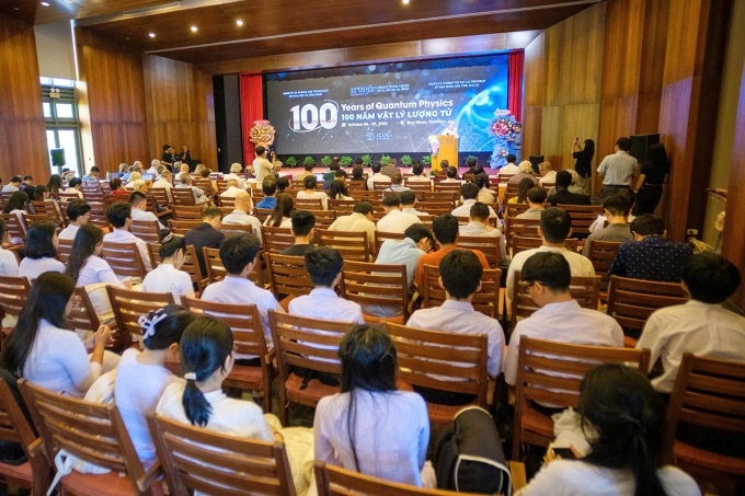 Hội thảo quy tụ 80 giáo sư, nhà khoa học đến từ 14 quốc gia. Ảnh: ICISE