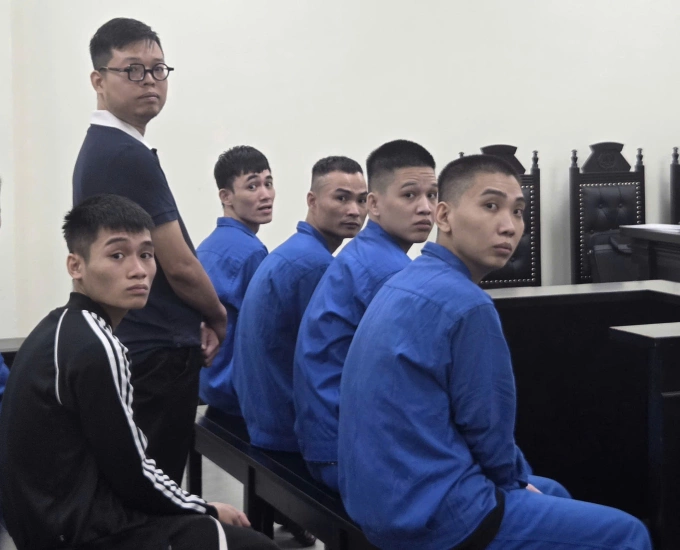 Các bị cáo tại tòa. Ảnh: Danh Lam