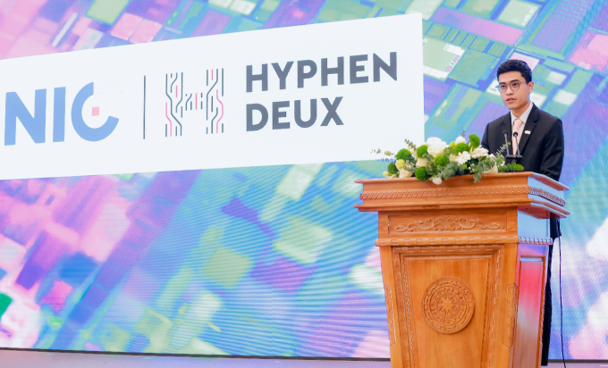 Ông Nam Nguyễn - Tổng giám đốc Hyphen Deux phát biểu tại diễn đàn về ký kết MoU với NIC. Ảnh: Hyphen Deux
