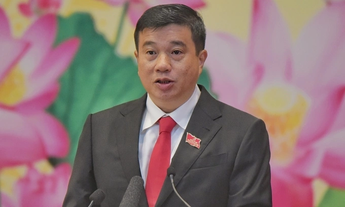 Ông Y Thanh Hà Niê Kđăm phát biểu tại Đại hội Đảng bộ tỉnh, sáng 10/10. Ảnh: Việt Quốc