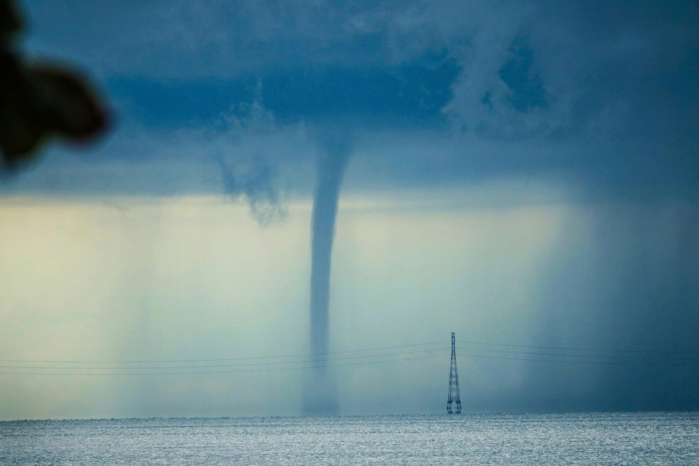 Towering waterspout spins for 20 minutes near Vietnam's Phu ...