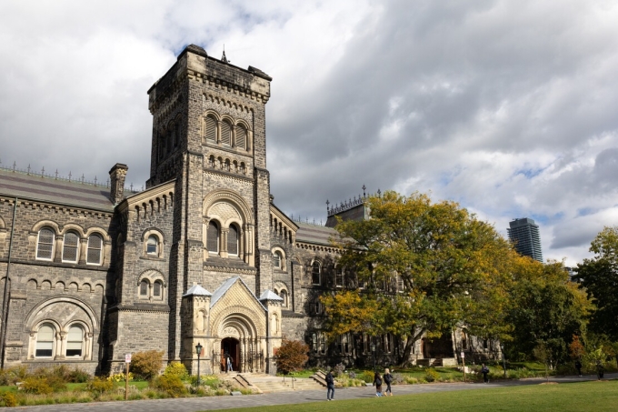 Khuôn viên Đại học Toronto, Canada. Ảnh: University of Toronto Fanapage