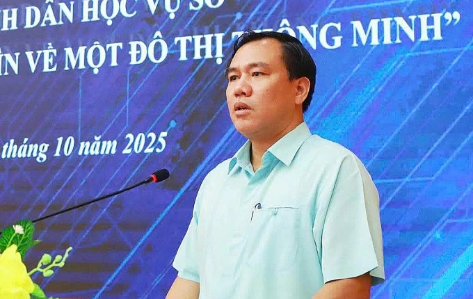 Ông Nguyễn Thường Sơn, Chủ tịch UBND Phường Xuân Đỉnh phát biểu tại sự kiện. Ảnh: Phương Hà