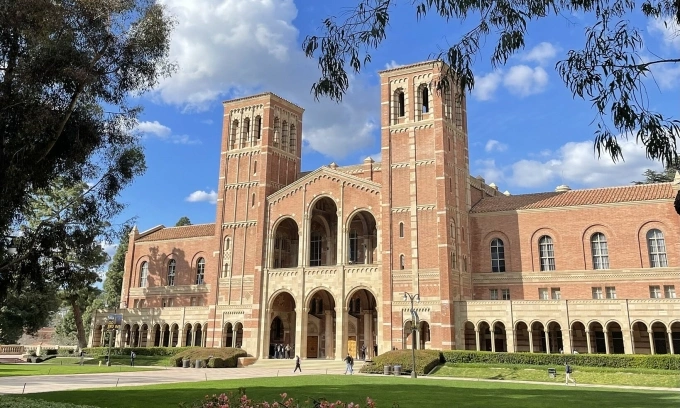 Khuôn viên Đại học California ở Los Angeles. Ảnh: udonphoto/UCLA Fanpage