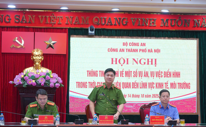 Công an thành phố Hà Nội cung cấp thông tin về vụ án. Ảnh: Linh Đan