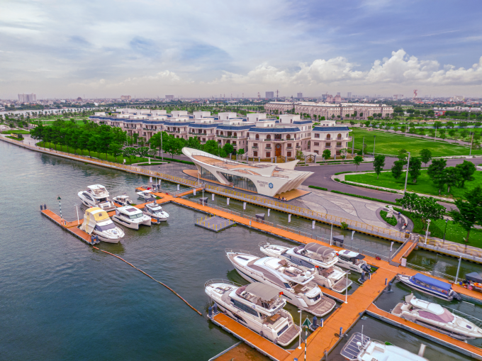 Bến du thuyền Marina Royal tại Van Phuc City. Ảnh: VPG