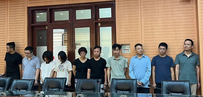 10 bị can tại cơ quan điều tra. Ảnh: Linh Đan
