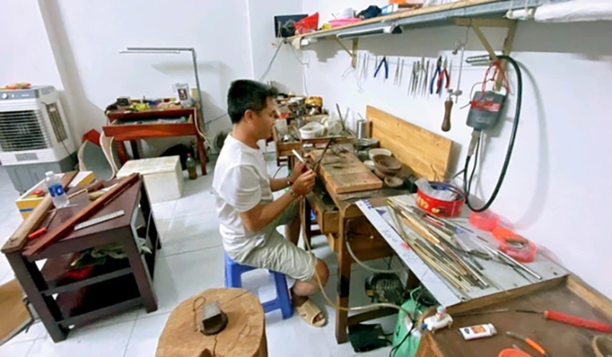 Xưởng gia công biến vàng thật thành vàng giả của Tuyên. Ảnh: Hoa Lư