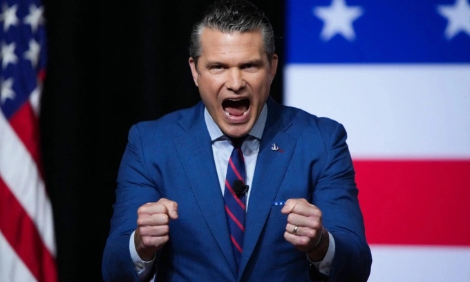 Bộ trưởng Quốc phòng Mỹ Pete Hegseth tại cuộc họp ở căn cứ Quantico, Virginia hôm 30/9. Ảnh: AFP
