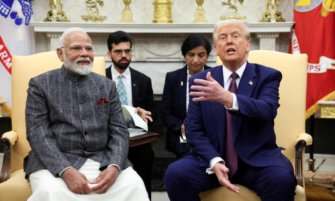 Tổng thống Mỹ Donald Trump (phải) và Thủ tướng Ấn Độ Narendra Modi tại Nhà Trắng hôm 13/2. Ảnh: Reuters