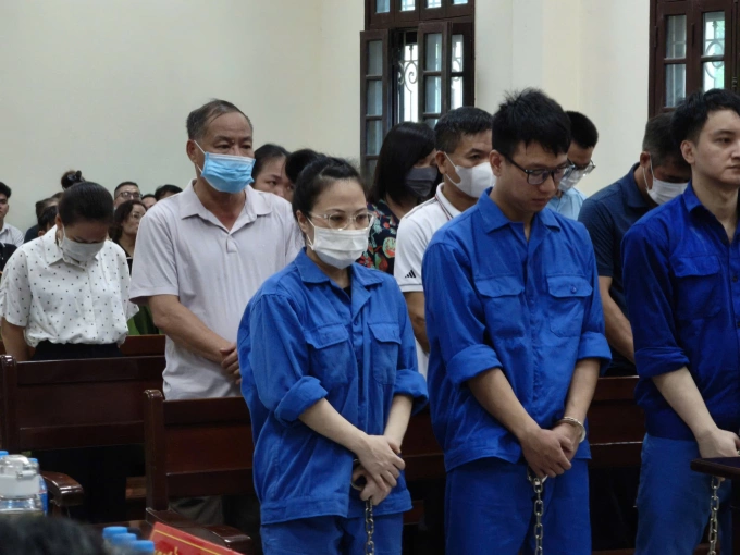 Bị cáo Tô Thị Thu Hương nhận hơn 4,3 tỷ đồng tiền hối lộ. Ảnh: Lê Tân