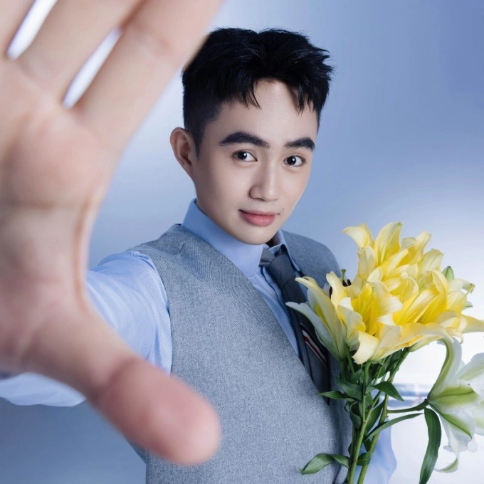 Tina Thảo Thi có tên trong danh sách Nhà sáng tạo nội dung truyền cảm hứng và Nhà sáng tạo nội dung được yêu thích nhất. Ảnh: NVCC