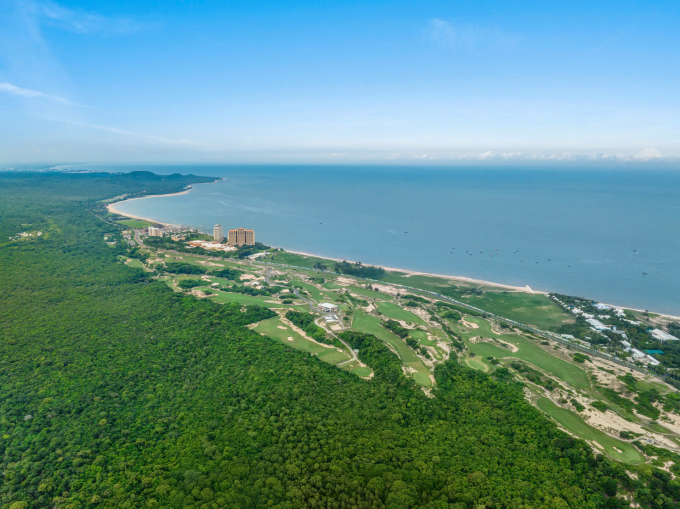 Toàn cảnh khu nghỉ dưỡng Hồ Tràm. Ảnh: Mai Resort Ho Tram