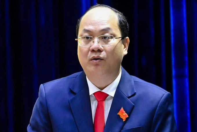 Ông Nguyễn Hồ Hải phát biểu tại Đại hội Đảng bộ tỉnh, sáng 17/10. Ảnh: Ban tổ chức Đại hội