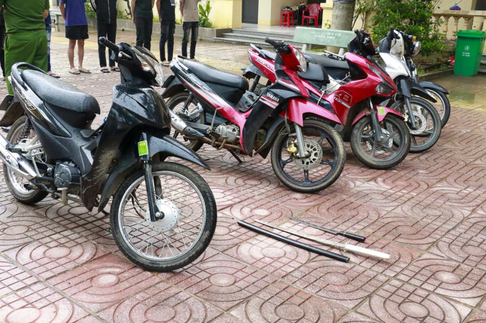 Tang vật vụ án được cảnh sát thu giữ. Ảnh: Hòa Vang