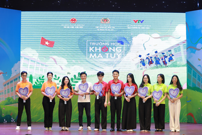 Các học sinh, sinh viên tại cuộc thi trường học không ma túy. Ảnh: Linh Đan