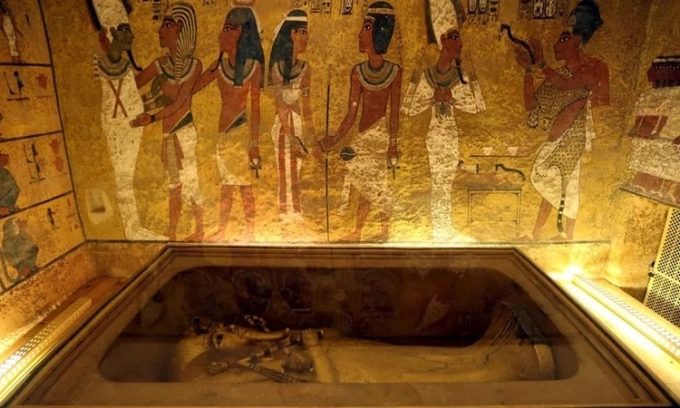 Tranh tường trong phòng chôn cất ở mộ pharaoh Tutankhamun. Ảnh: Universal Images