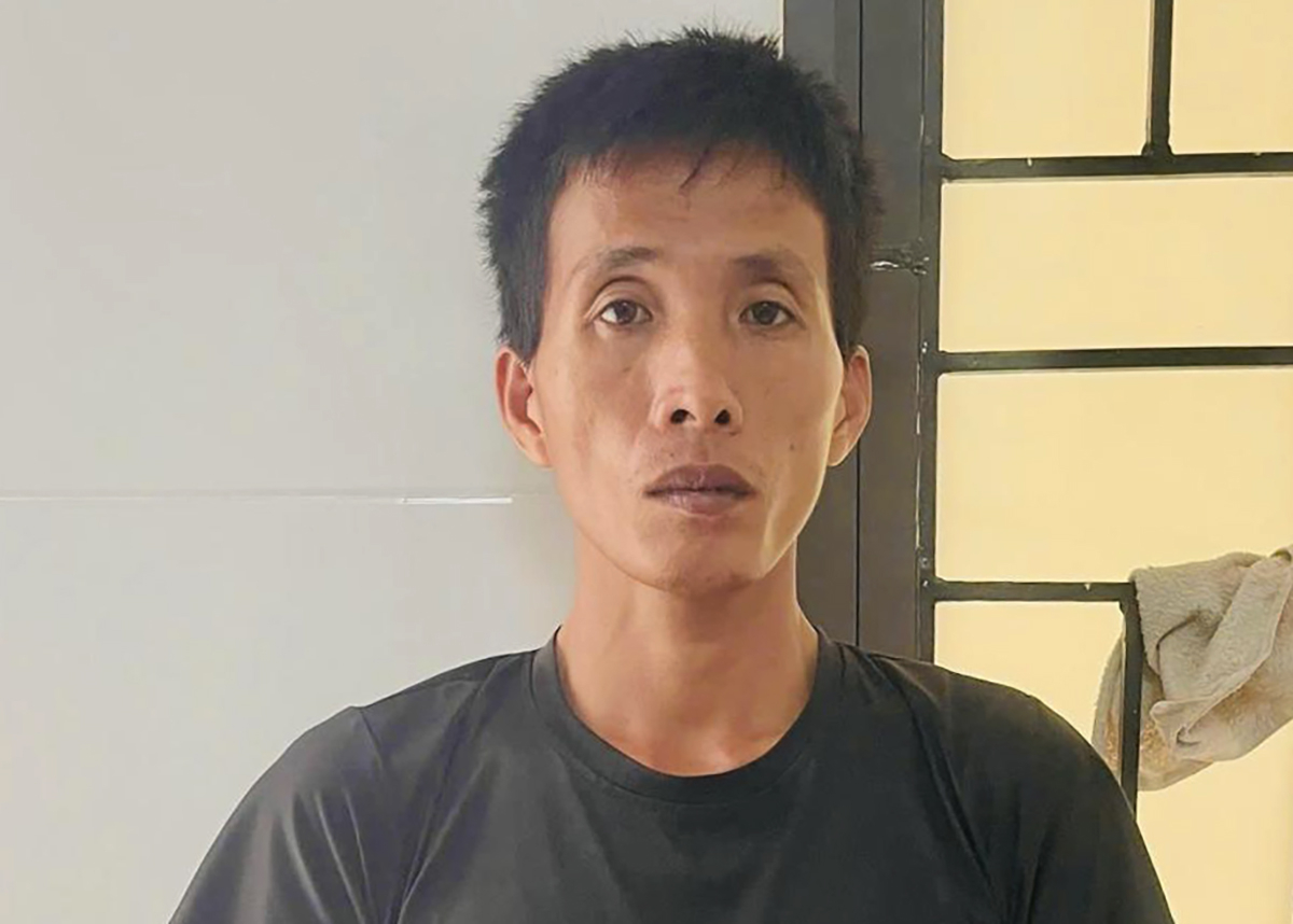 Lời khai của cha dượng dùng búa đinh bạo hành bé lớp 5