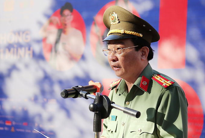 Đại tá Bùi Thanh Trực, Phó giám đốc Công an TP HCM nhắn nhủ học sinh ngày 20/10. Ảnh: Quốc Thắng