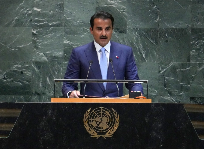 Quốc vương Qatar Tamim bin Hamad Al Thani phát biểu tại Đại hội đồng Liên Hợp Quốc ở New York ngày 23/9. Ảnh: AFP